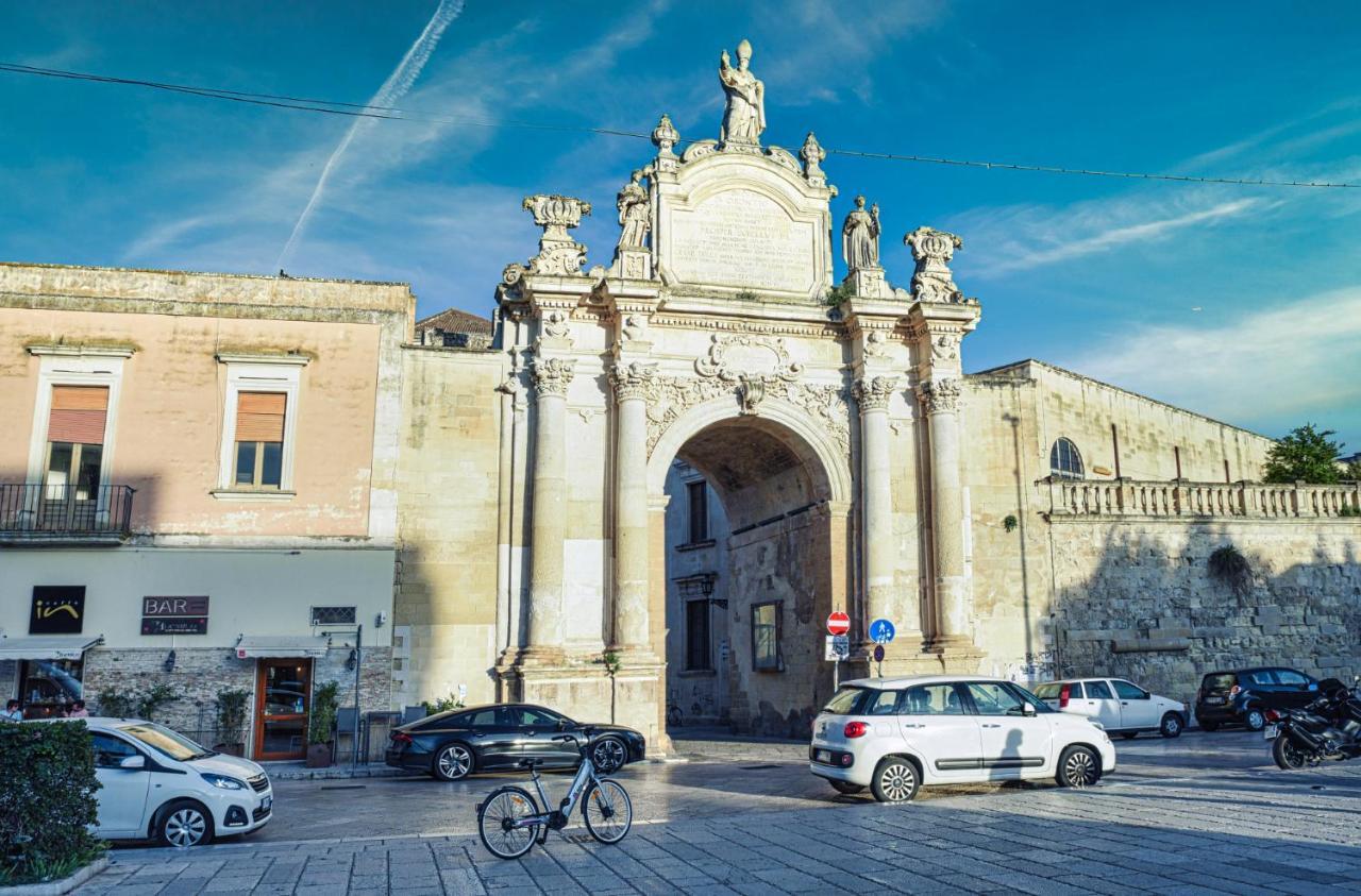 Milestone Inn Lecce Exterior foto